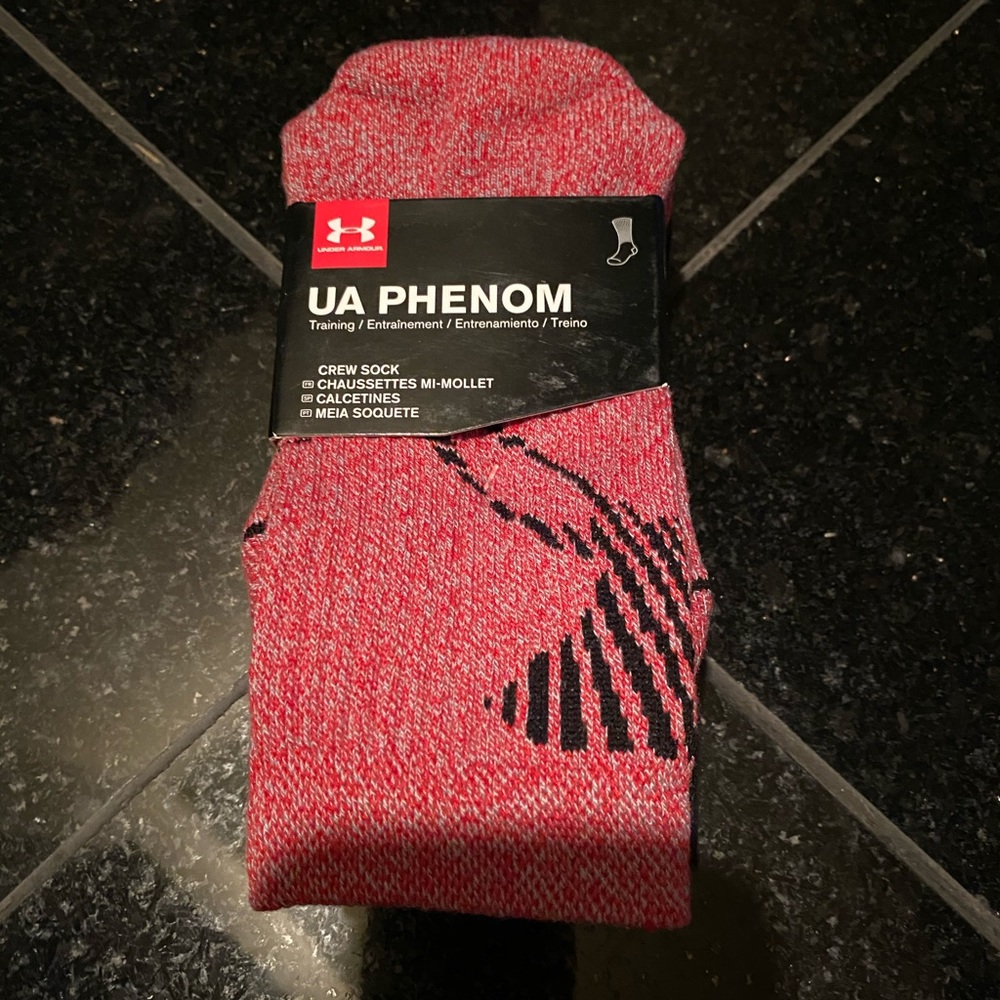 Brand New Under Armour Youth Socks